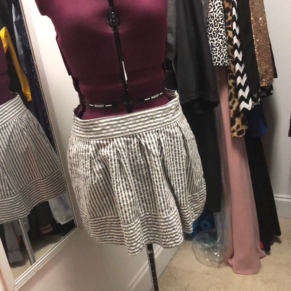 Skirt with pockets